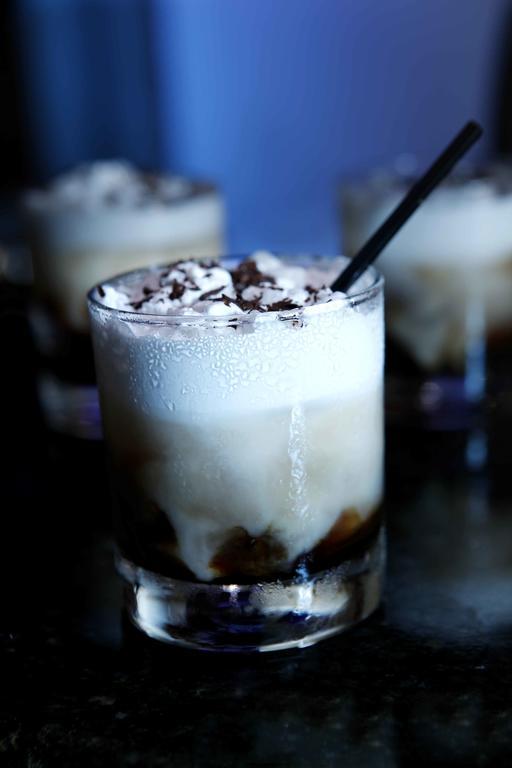 فندق ذا هرتيدج مادوراي المظهر الخارجي الصورة A white Russian